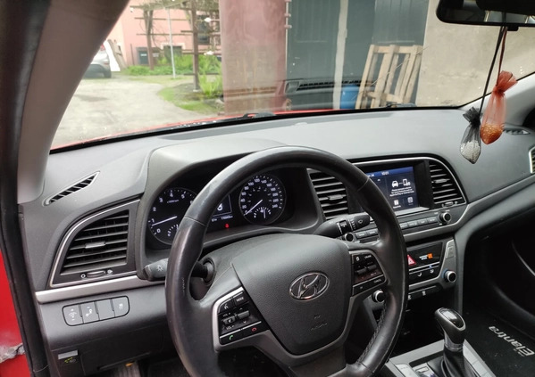 Hyundai Elantra cena 58000 przebieg: 117000, rok produkcji 2017 z Warka małe 79